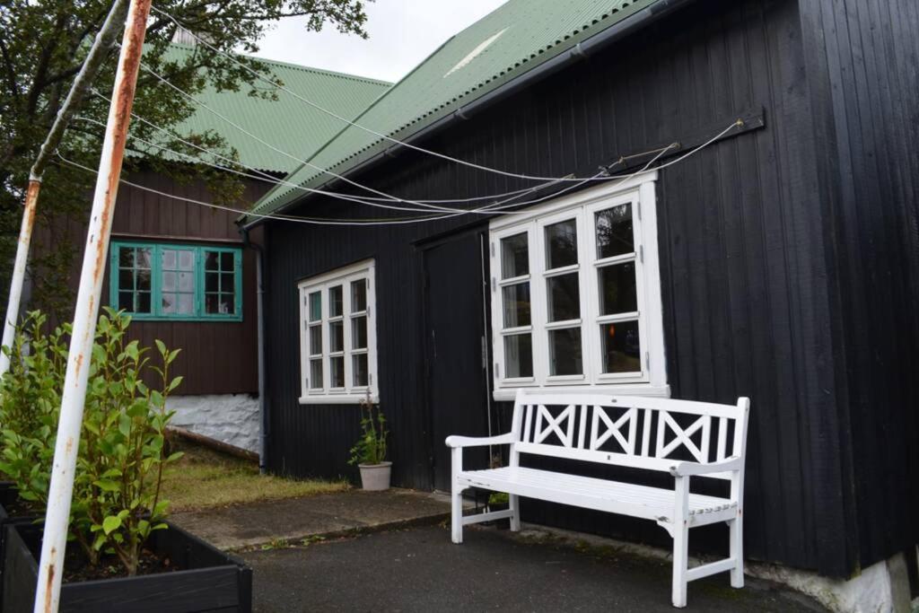 Villa Cosy house in the heart of Tórshavn  Exterior foto